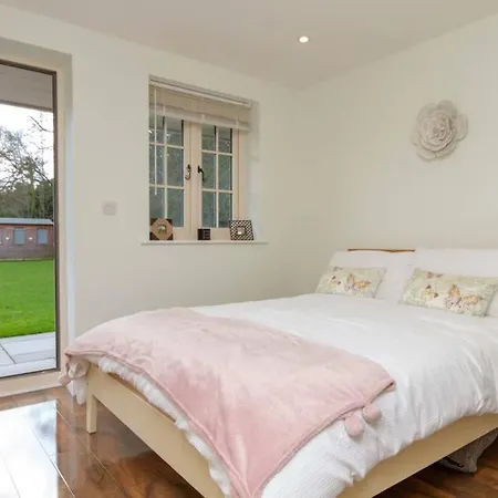 Breckland Cottage - Secluded Country Getaway Hockwold cum Wilton Exterior photo