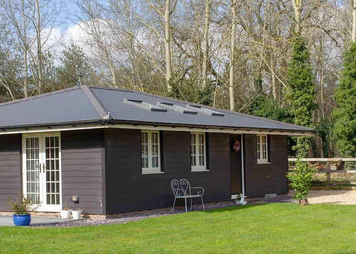 Breckland Cottage - Secluded Country Getaway